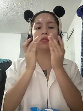 aliciia 23 online show from 10/01/25, 04:18