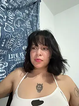 aliciia 23 online show from 10/26/25, 10:36