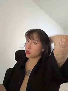 aliciia 23 online show from 11/16/25, 08:47