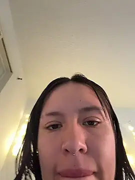 aliciia 23 online show from 12/15/25, 09:52