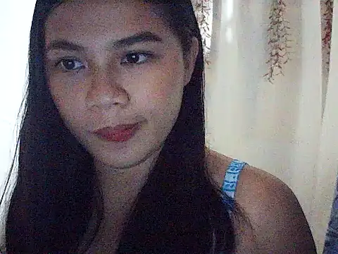 Snapshot of Zachariah_05 chatting on 10/17/25, 01:09 Zachariah 05 online show from 10/17/25, 01:09