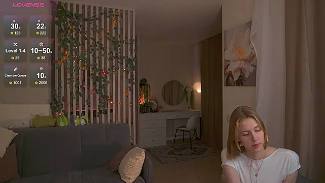 Snapshot of sofiapurex chatting on 11/13/25, 09:03 sofiapurex online show from 11/13/25, 09:03