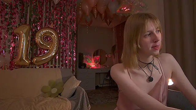 Snapshot of sofiapurex chatting on 02/19/26, 09:22 sofiapurex online show from 02/19/26, 09:22