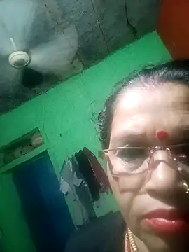 Manavi x online show from 04/11/26, 12:26