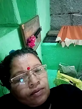 Manavi x online show from 04/18/26, 12:20