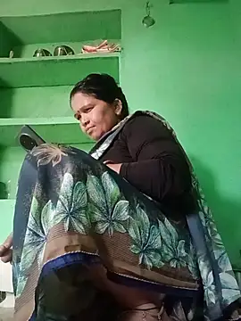 Snapshot of Manavi_x chatting on 07/04/26, 01:23 Manavi x online show from 07/04/26, 01:23