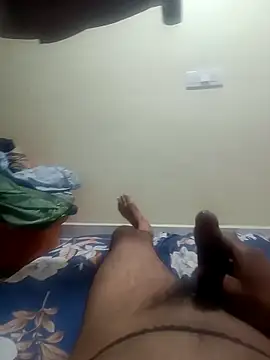 Snapshot of bobby3374 chatting on 10/28/25, 12:58 bobby3374 online show from 10/28/25, 12:58