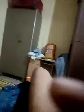 bobby3374 online show from 04/19/26, 06:10