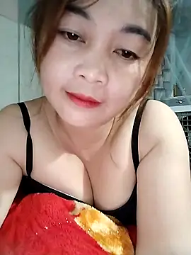 Lyly nuce online show from 09/24/25, 03:15