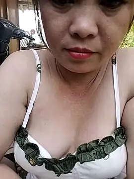 Lyly nuce online show from 10/11/25, 08:46