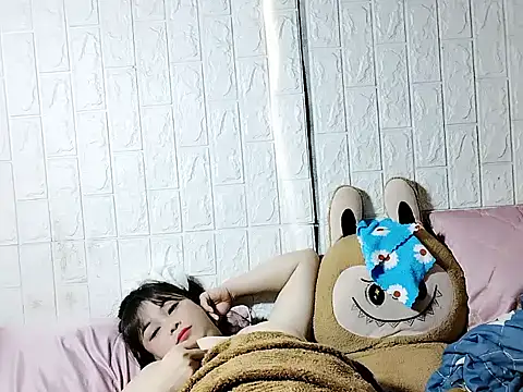 Lyly nuce online show from 11/09/25, 02:54