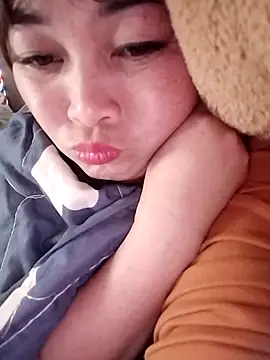 Lyly nuce online show from 11/21/25, 04:55