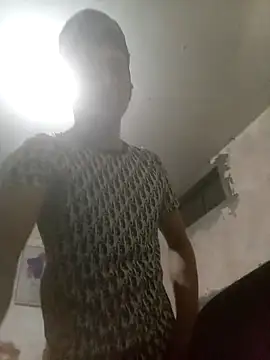 Snapshot of Bebicho14 chatting on 09/27/25, 03:55 Bebicho14 online show from 09/27/25, 03:55