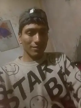 Snapshot of Bebicho14 chatting on 12/21/25, 07:37 Bebicho14 online show from 12/21/25, 07:37