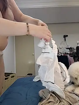 Snapshot of Lovelyanan chatting on 10/03/25, 06:05 Lovelyanan online show from 10/03/25, 06:05