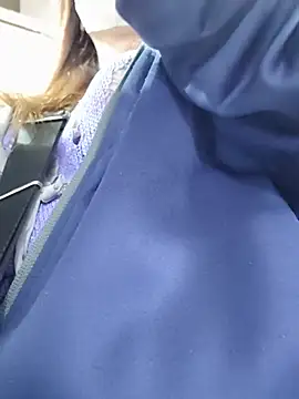 Snapshot of Lovelyanan chatting on 10/28/25, 08:51 Lovelyanan online show from 10/28/25, 08:51