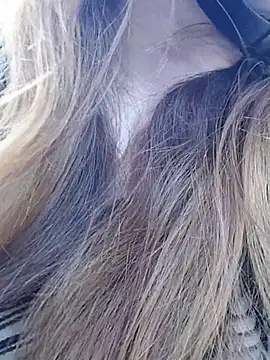 Snapshot of Lovelyanan chatting on 12/17/25, 07:36 Lovelyanan online show from 12/17/25, 07:36