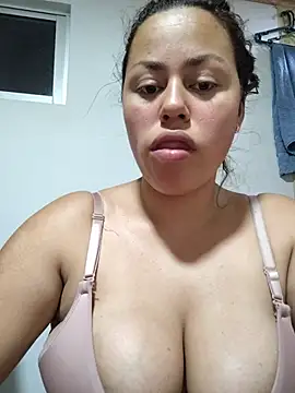 camila-titis online show from 07/25/26, 02:20