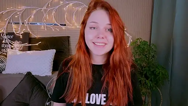 PollyVinice online show from 02/11/26, 02:00