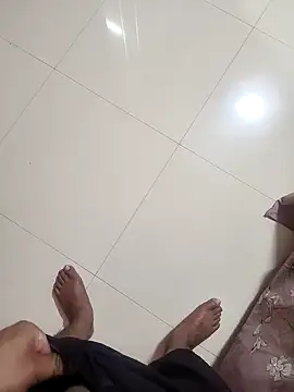 Snapshot of Rk3BULL chatting on 10/06/25, 07:11 Rk3BULL online show from 10/06/25, 07:11