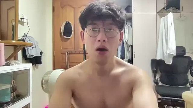 Passionatetwink2 online show from 11/29/25, 11:13