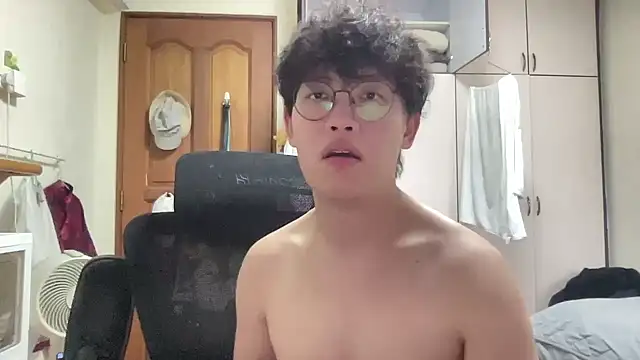 Passionatetwink2 online show from 02/26/26, 09:30