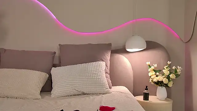 NicolSpace online show from 03/16/26, 03:34