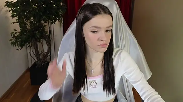 E l i z e  online show from 11/12/25, 05:30