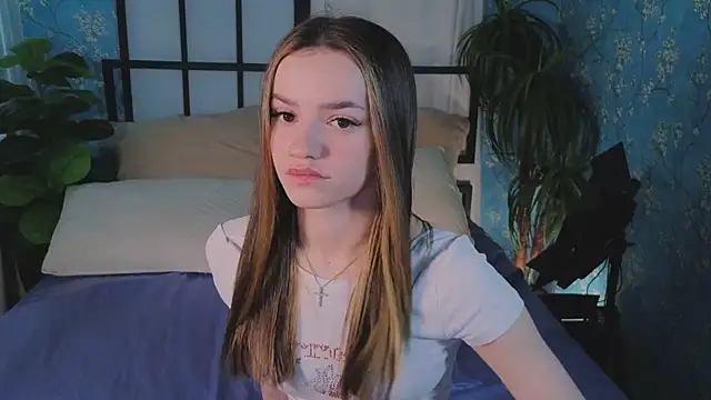 E l i z e  online show from 04/30/26, 05:25