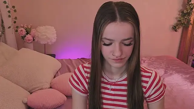 E l i z e  online show from 05/09/26, 05:23