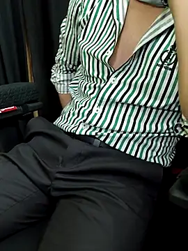 chocolate alone online show from 01/06/26, 08:51