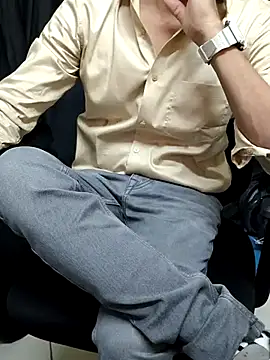 chocolate alone online show from 07/04/26, 06:41