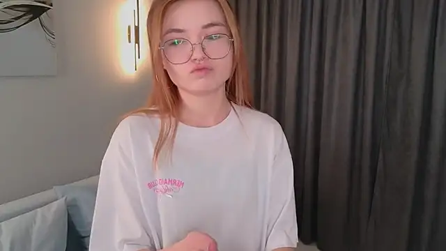 Susan Gardner online show from 10/22/25, 06:02