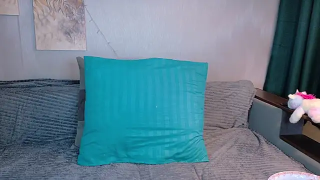 KikiMoor online show from 09/20/25, 03:07