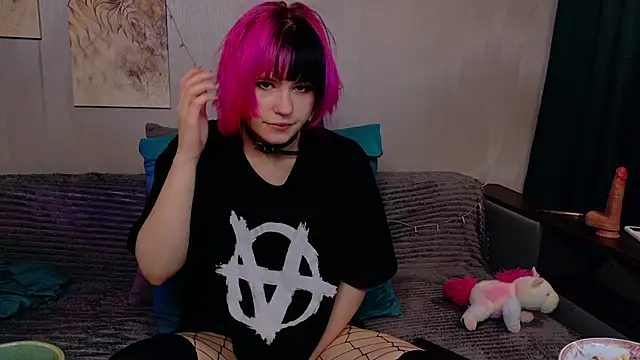 KikiMoor online show from 09/22/25, 05:20