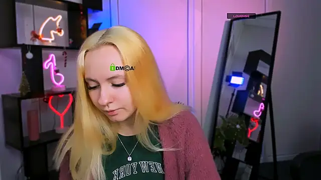 mila glow1 online show from 01/06/26, 07:39