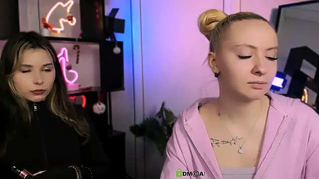 mila glow1 online show from 01/13/26, 07:19