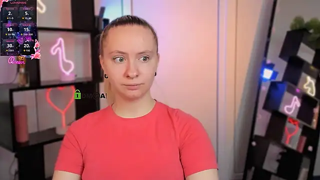 mila glow1 online show from 03/04/26, 12:44