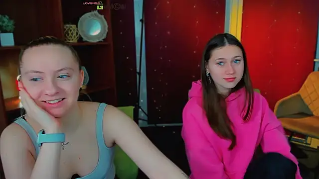 mila glow1 online show from 03/14/26, 06:52