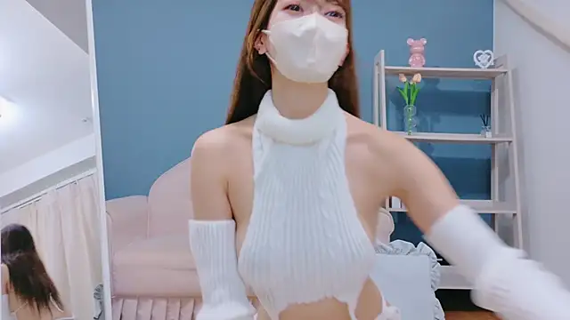 Snapshot of RIRI-style chatting on 11/15/25, 08:55 RIRI-style online show from 11/15/25, 08:55