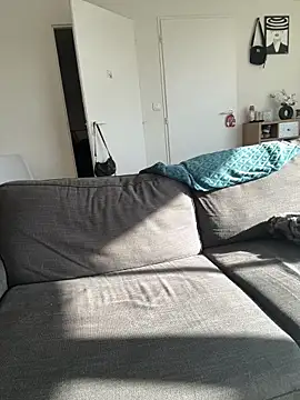 DouceAngela69 online show from 04/15/26, 04:36