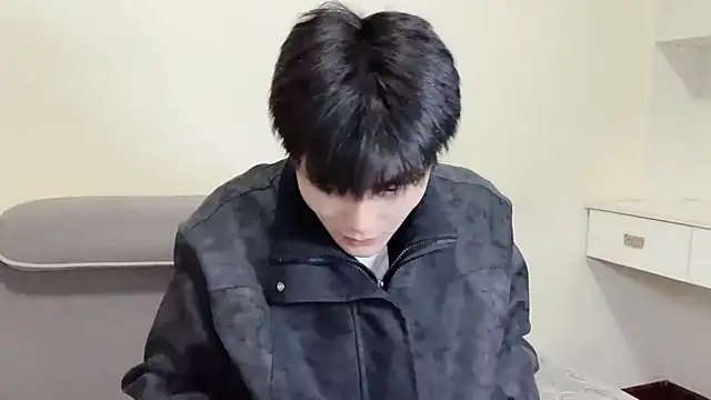 xiaoyang5200 online show from 12/14/25, 04:23