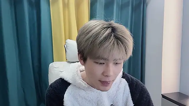 xiaoyang5200 online show from 03/09/26, 03:05