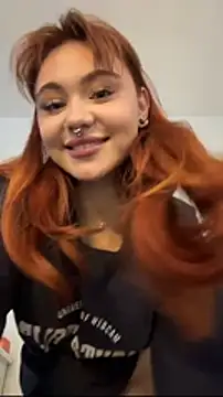 LunaMillie online show from 01/11/26, 11:37