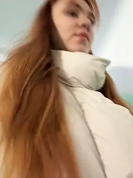 LunaMillie online show from 04/23/26, 02:30