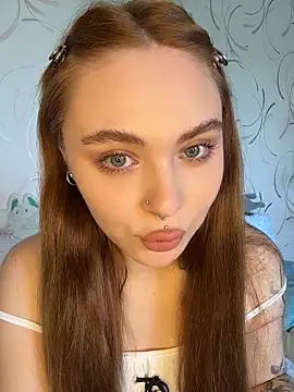 LunaMillie online show from 06/06/26, 11:48