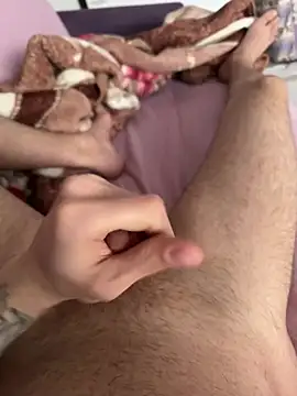 doyumsuz3131 online show from 04/26/26, 06:44