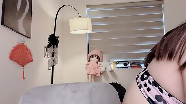 Snapshot of MaiLiiil chatting on 09/21/25, 05:31 MaiLiiil online show from 09/21/25, 05:31