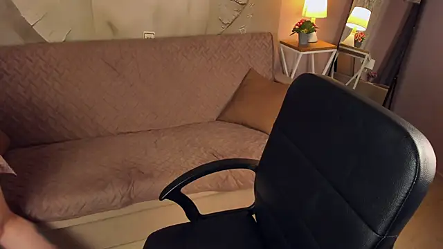 Snapshot of SandraEleson chatting on 11/21/25, 03:05 SandraEleson online show from 11/21/25, 03:05