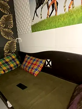 SIZZLER 1100 online show from 09/25/25, 09:40